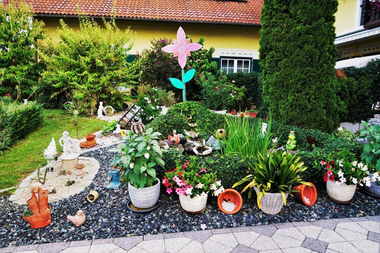 Gaestehaus Strini Jennersdorf Eksteriør billede
